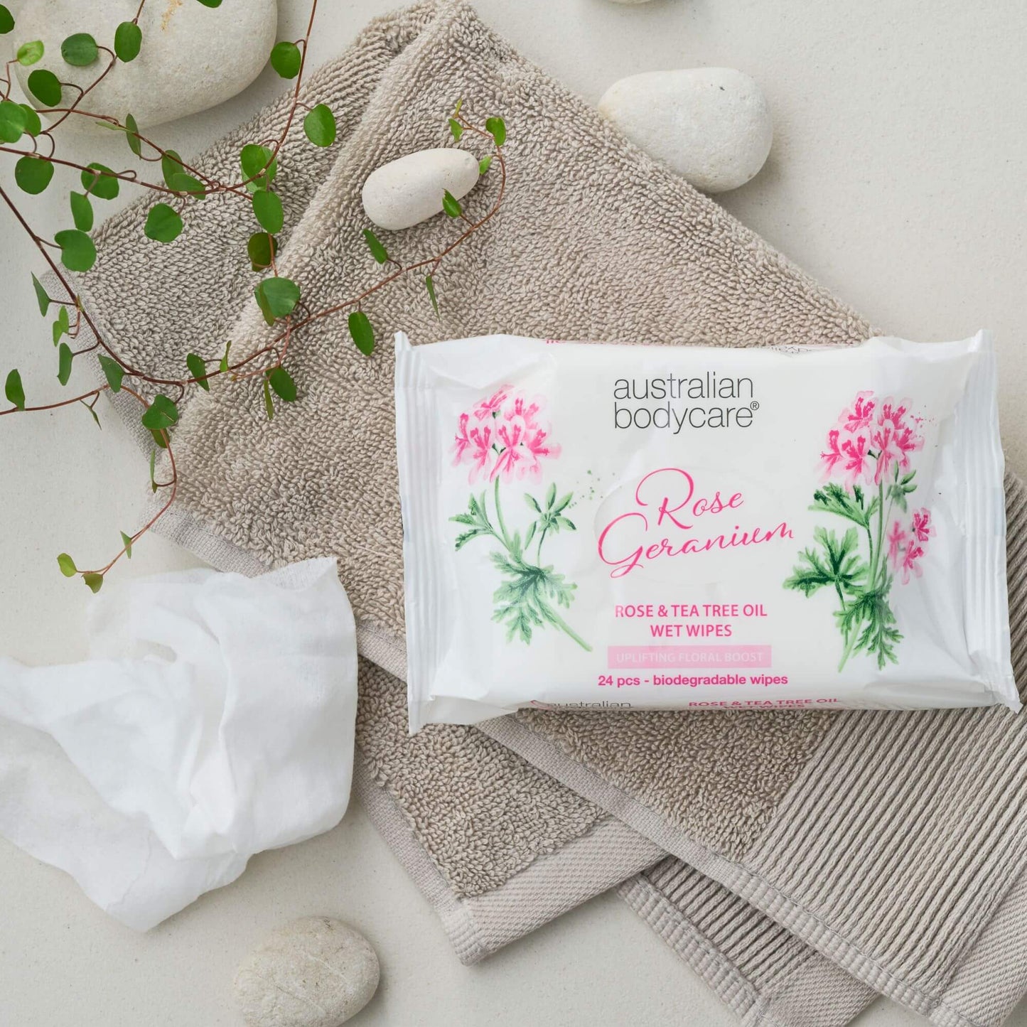 Våtservietter med Rose geranium & Tea Tree Oil 24 stk til kropp og ansikt - Fjerner bakterier, smuss og sminke.
