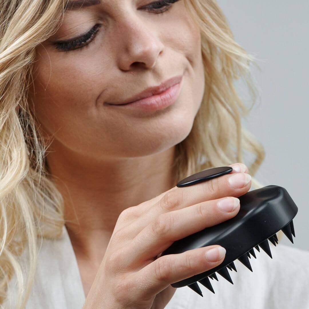 Dyptrensende Scalp Scrub - Hodebunnsskrubb – god mot flass, tørr eller fet hodebunn