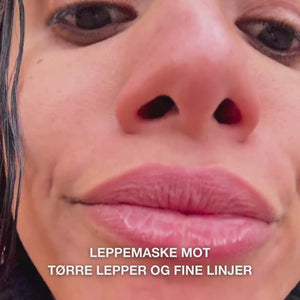 Leppemaske mot tørre og sprukne lepper – med B12 og kollagen — Leppemaske mot tørre, sprukne lepper og fine linjer. Fukt og pleie med B12, kollagen og hyaluronsyre.