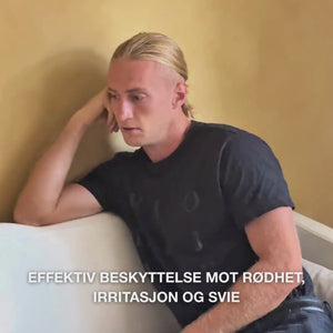 Intimkrem for menn mot rødhet og irritasjon i underlivet. Inneholder sheasmør, bivoks og sink for optimal beskyttelse og pleie.
