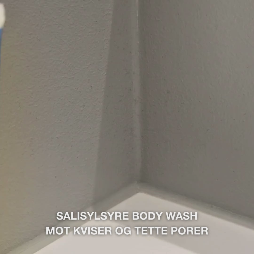 Salisylsyre Body Wash for nupper og urenheter på rygg, rumpe og bryst. Skånsom daglig rens med salisylsyre, niacinamid og sink PCA.