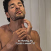 Video: en mann tar seg til skjegget og kjeven med teksten «si farvel til flass i ansiktet». Salisylsyre Anti-Flake Serum fra Australian Bodycare.