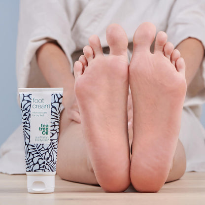 Fotkrem med Tea Tree Oil - Fotkrem med Urea 10% og 100 % naturlig tetreolje