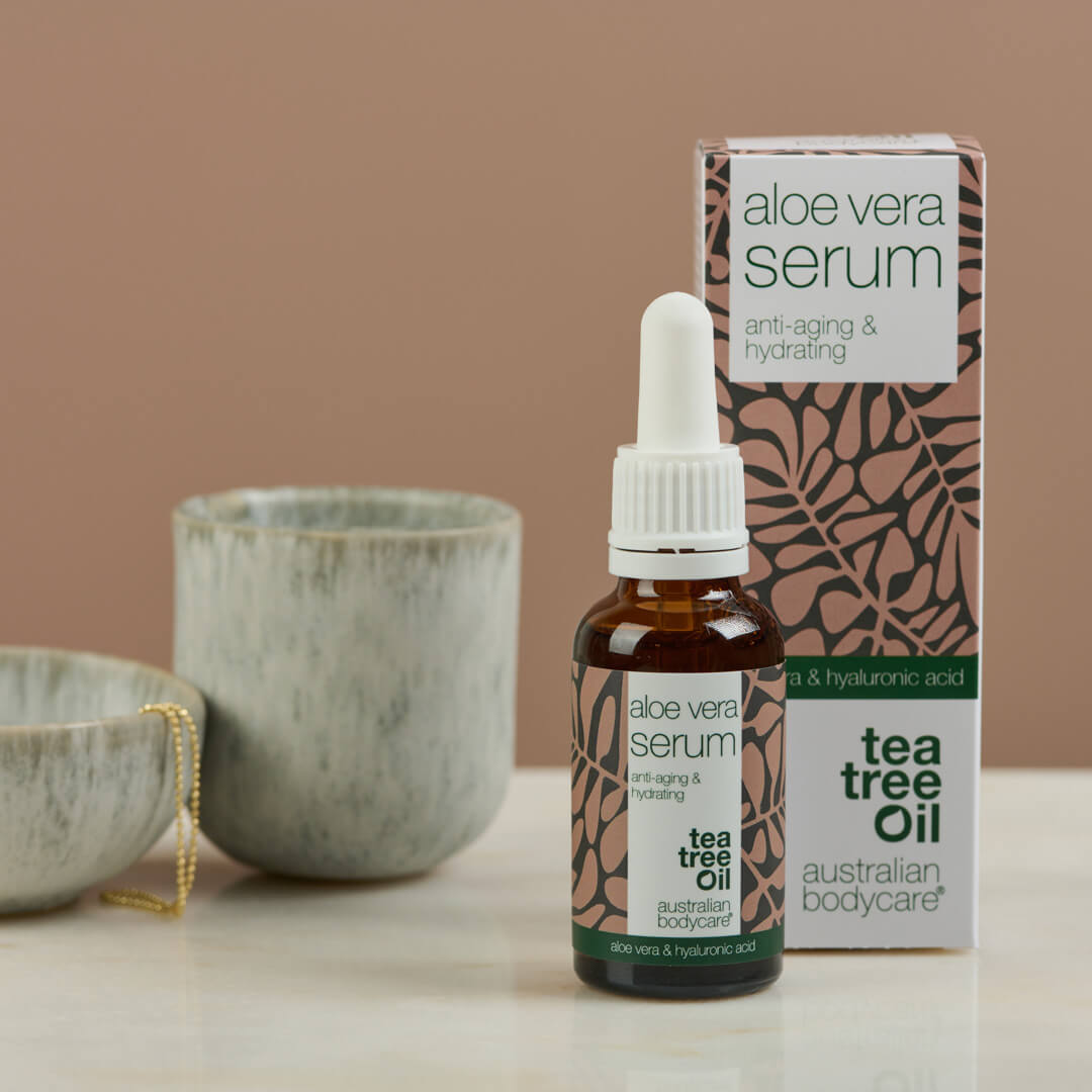 Aloe Vera & C,E, F vitamin Anti Age Serum — Serum med Aloe Vera, Tea Tree Oil og Hyaluronsyre mot rynker