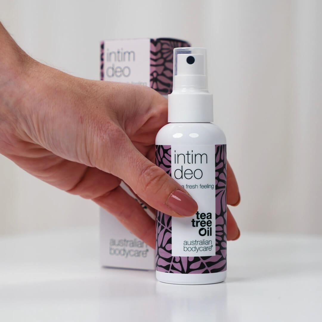 Intimdeodorant mot vond lukt i underlivet — Intim deo spray motvirker uønsket lukt og holder intimområdet fresht hele dagen.
