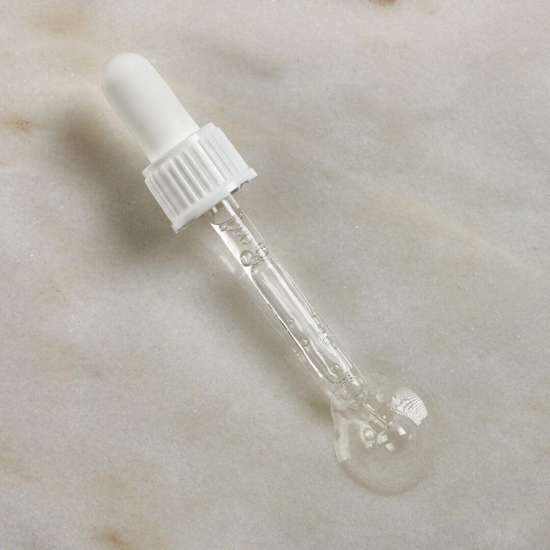 Slow-aging Serum – Effektiv pleie for rynker og moden hud — Slow-aging Serum fukter, frisker opp og reduserer synlige rynker. Perfekt for moden hud 50+. Bestill nå for en glattere hud.